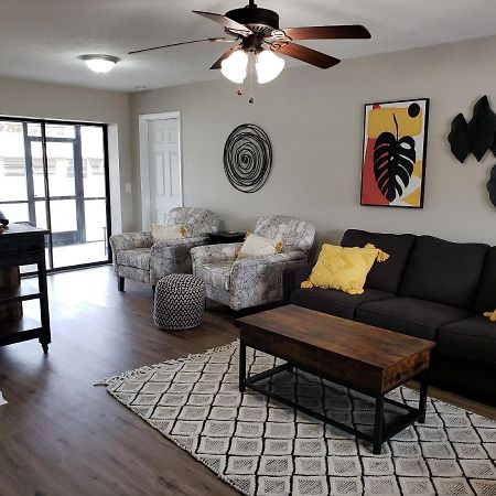 Shell Near The Sea, 2-Br Pet Friendly Home Венис Экстерьер фото
